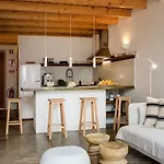 度假居 Homes Modern Cozy Townhouse With 2 Bedrooms And Patio In The Old Town *