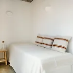度假居 Homes Modern Cozy Townhouse With 2 Bedrooms And Patio In The Old Town 波尔蒂芒