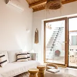 Homes Modern Cozy Townhouse With 2 Bedrooms And Patio In The Old Town 度假居 波尔蒂芒