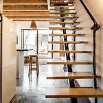 度假居 Homes Modern Cozy Townhouse With 2 Bedrooms And Patio In The Old Town 波尔蒂芒