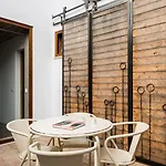度假居 Homes Modern Cozy Townhouse With 2 Bedrooms And Patio In The Old Town *