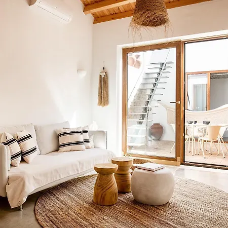 Homes Modern Cozy Townhouse With 2 Bedrooms And Patio In The Old Town Будинок відпочинку