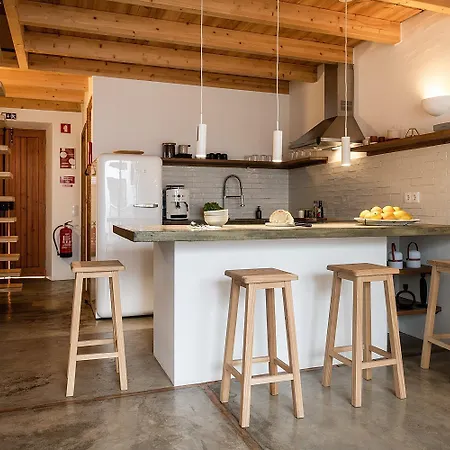 Homes Modern Cozy Townhouse With 2 Bedrooms And Patio In The Old Town 別荘 *