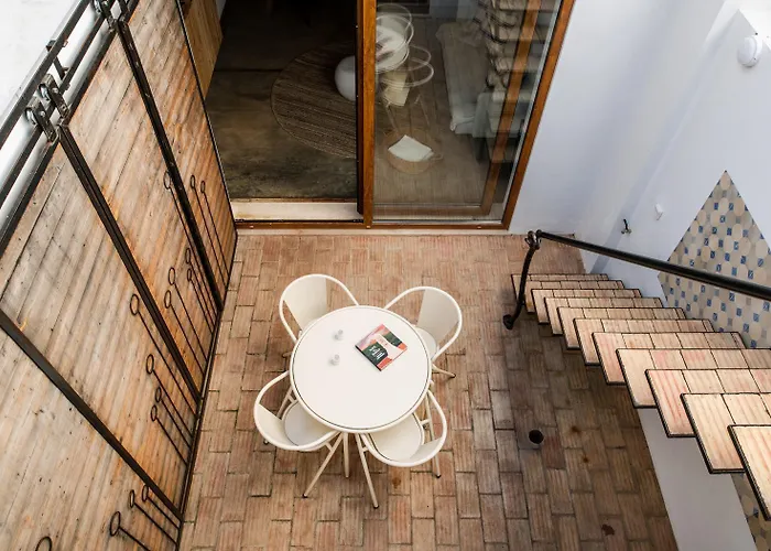 Homes Modern Cozy Townhouse With 2 Bedrooms And Patio In The Old Town * פורטימאו