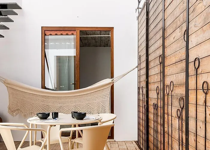 בית נופש Homes Modern Cozy Townhouse With 2 Bedrooms And Patio In The Old Town