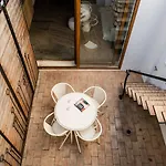 Homes Modern Cozy Townhouse With 2 Bedrooms And Patio In The Old Town * Портиман