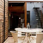 Homes Modern Cozy Townhouse With 2 Bedrooms And Patio In The Old Town *