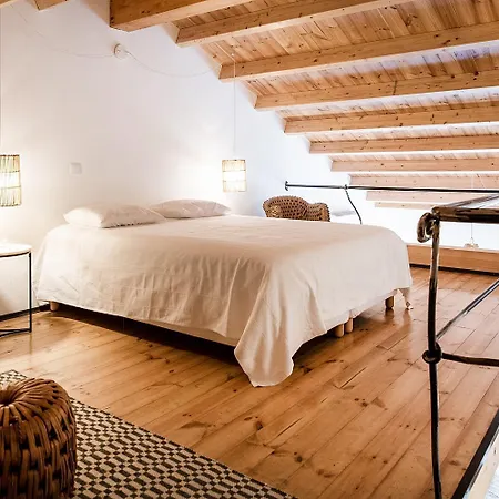 Homes Modern Cozy Townhouse With 2 Bedrooms And Patio In The Old Town * 波尔蒂芒