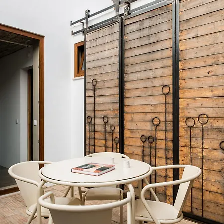 度假居 Homes Modern Cozy Townhouse With 2 Bedrooms And Patio In The Old Town *