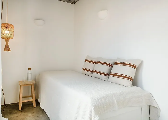 度假居 Homes Modern Cozy Townhouse With 2 Bedrooms And Patio In The Old Town 波尔蒂芒