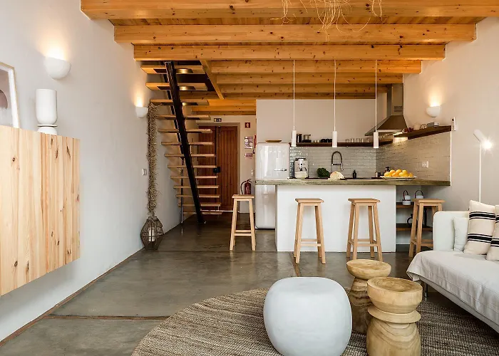 Homes Modern Cozy Townhouse With 2 Bedrooms And Patio In The Old Town * 波尔蒂芒