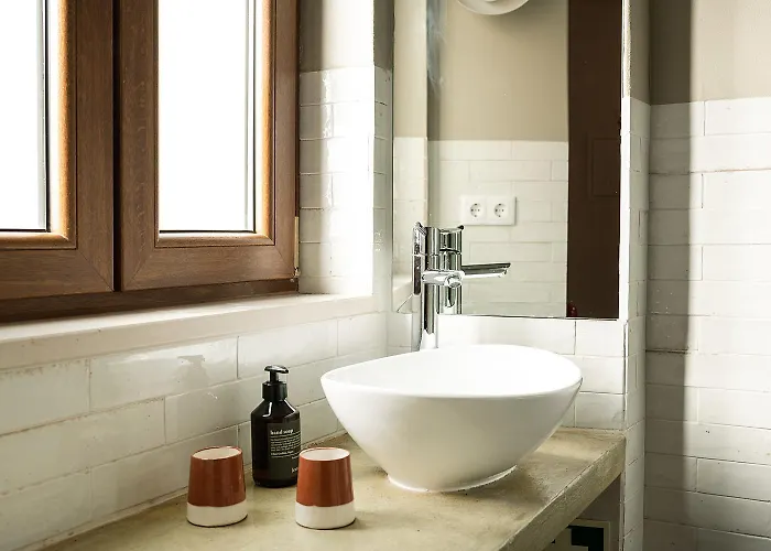 Homes Modern Cozy Townhouse With 2 Bedrooms And Patio In The Old Town