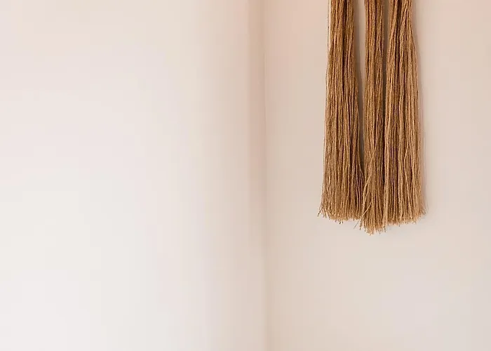 Homes Modern Cozy Townhouse With 2 Bedrooms And Patio In The Old Town 波尔蒂芒